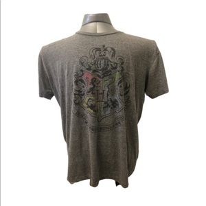 Harry Potter Hogwarts Crest TShirt XL